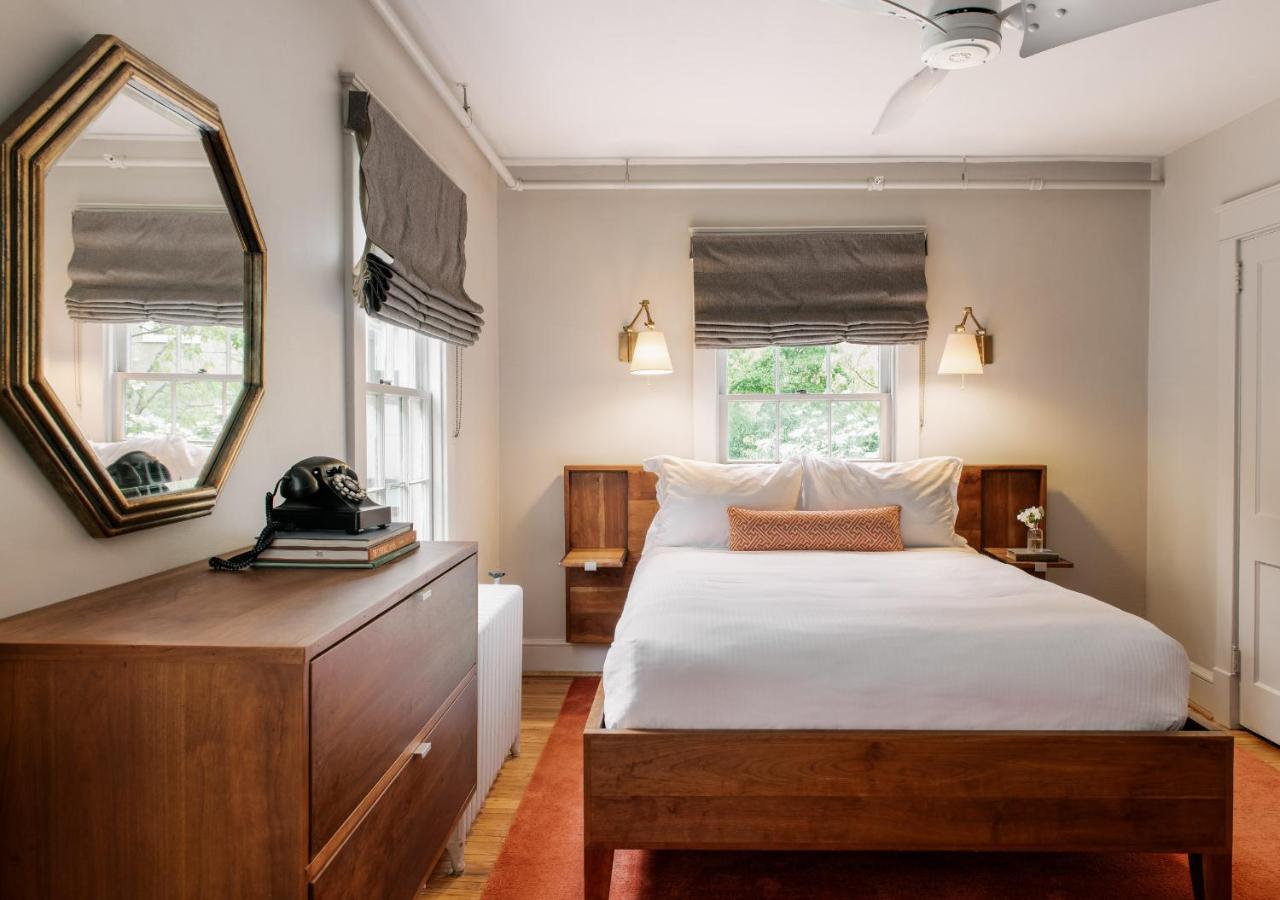 Hotel Oakhurst At The